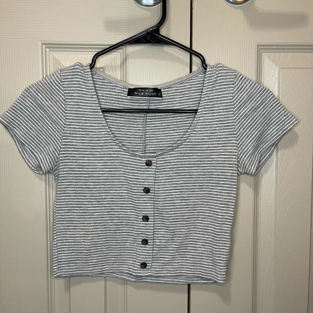 Striped short sleeve crop top
